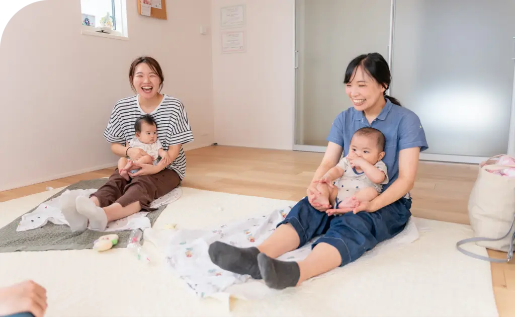 ベビーマッサージ教室ponoparkのママの笑顔と赤ちゃん